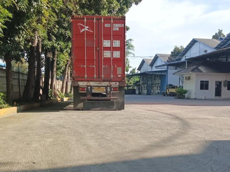 Loading & Shipment - Stuffing Process